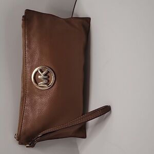 Michael Kors Camel Leather Wristlet Wallet Purse Missing Zipper